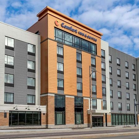 Comfort Inn & Suites Pittsburgh-Northshore Exterior photo